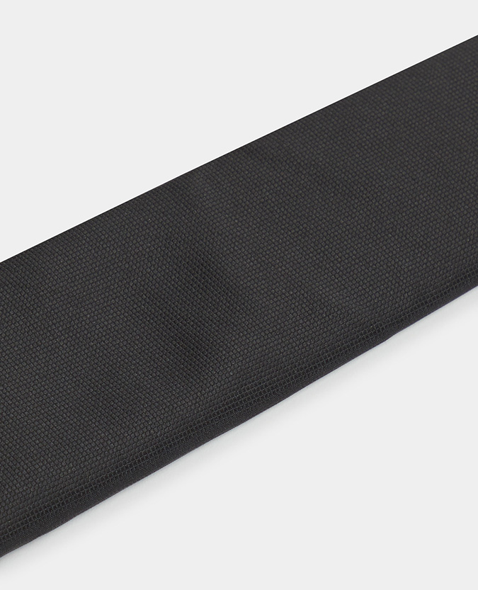 Plain design tie