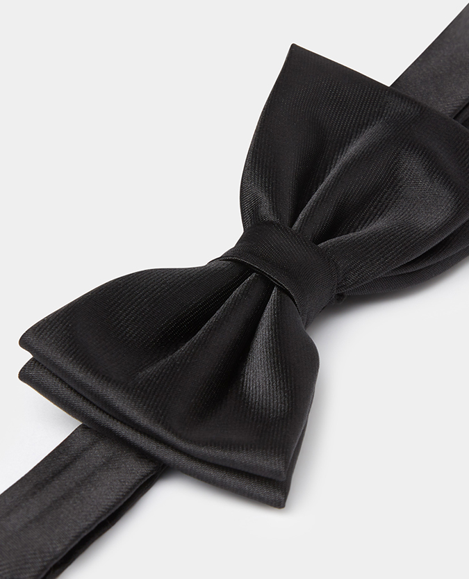 Plain Design Bow Tie