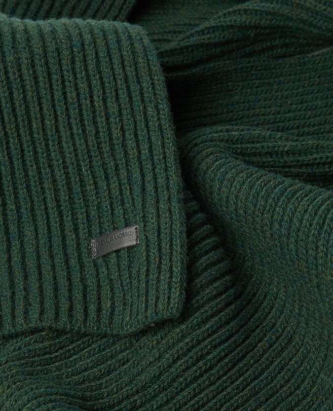 Rib-Knit Wool Rich Scarf